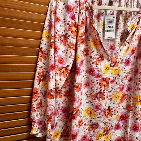 Pretty top - Picture 3 of 9